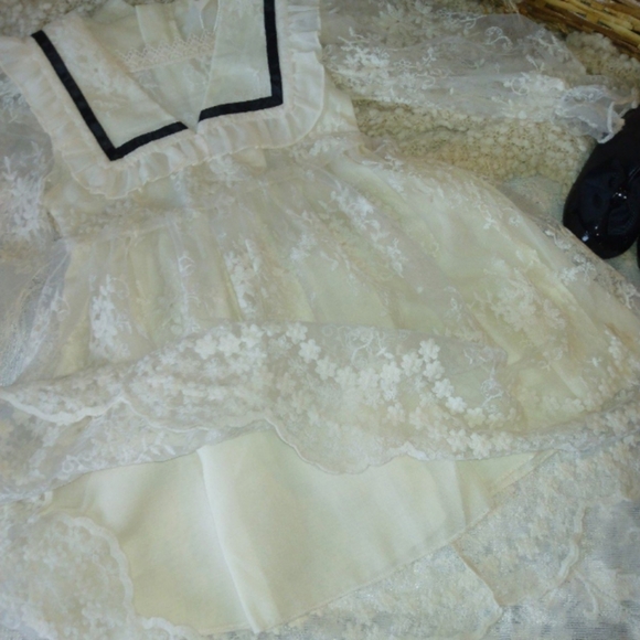 Victorian style Goth dress - Picture 8 of 8